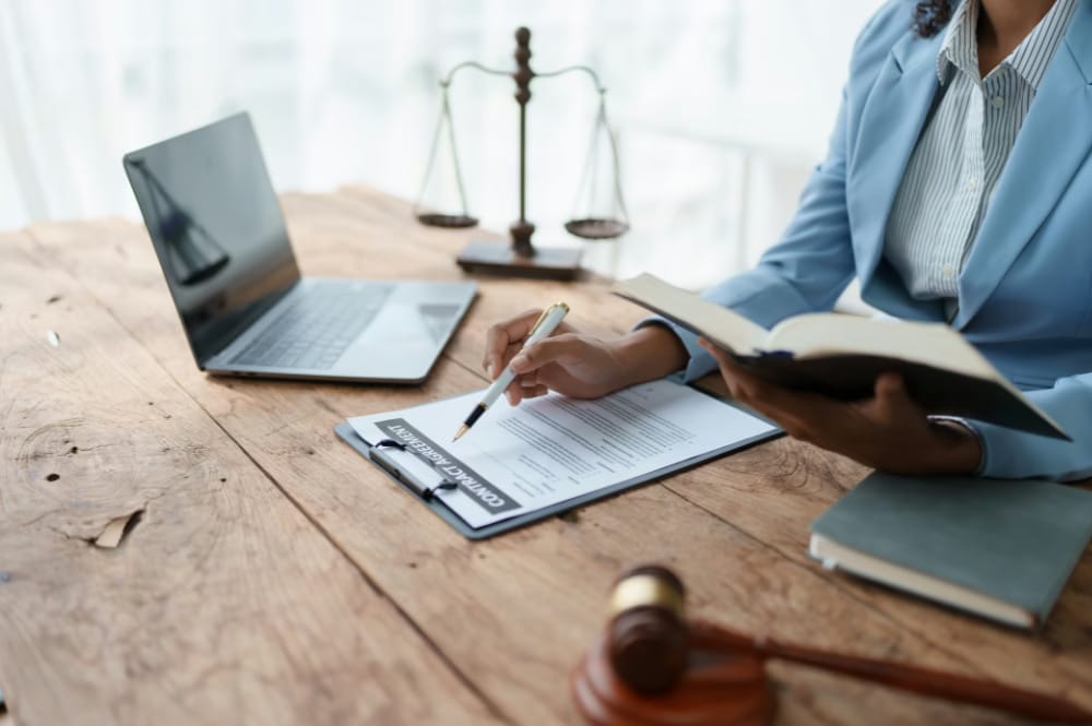 How Remote Paralegals and Legal Aides Can Help SMB Law Firms Save Time and Money How Remote Paralegals and Legal Aides Can Help SMB Law Firms Save Time and Money